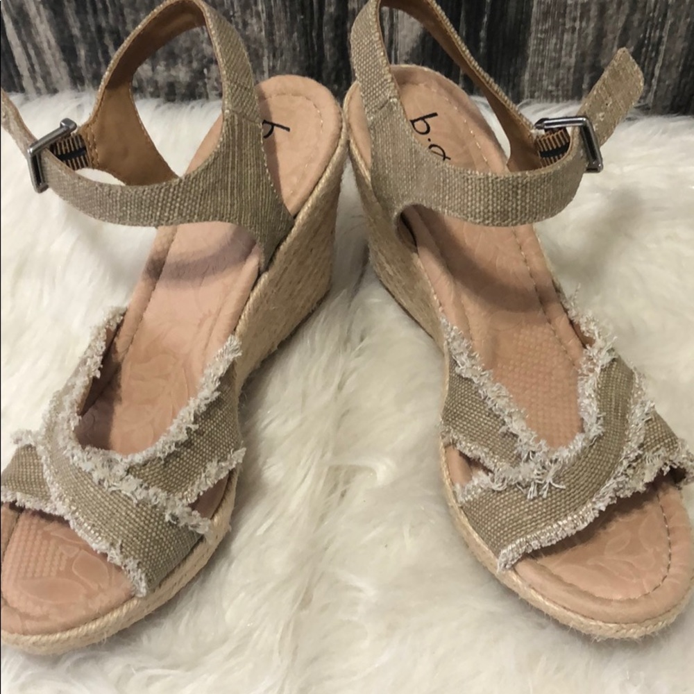 BOC Frayed Edge Strap Espadrille Sandals